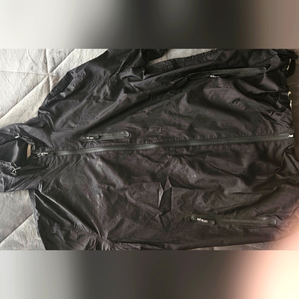 Mens lightweight Nylon Jacket